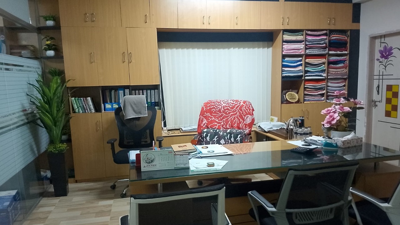 Aksa Tex Kniware Office Room